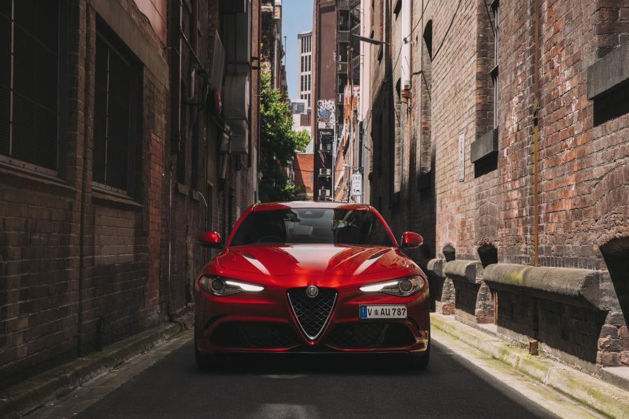  Alfa Romeo Giulia Quadrifoglio (952) 2017 года  (AU) (фото 6 из 41)
